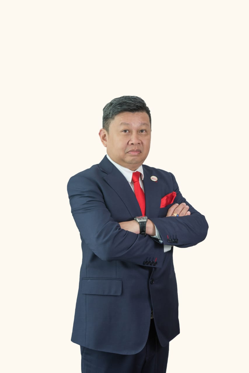  Datuk Benson Lau, Managing Director of Varia (Link)